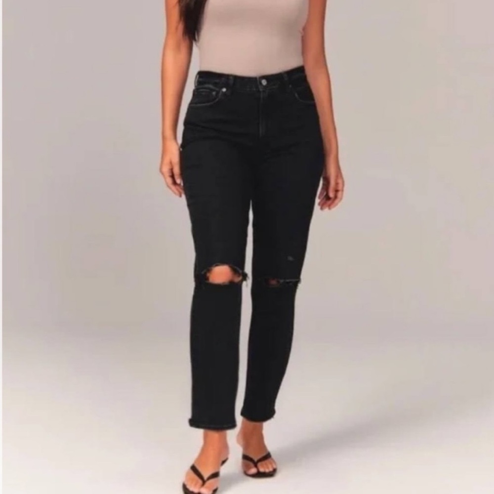 Abercrombie & Fitch Curve Love High Rise Mom Jeans